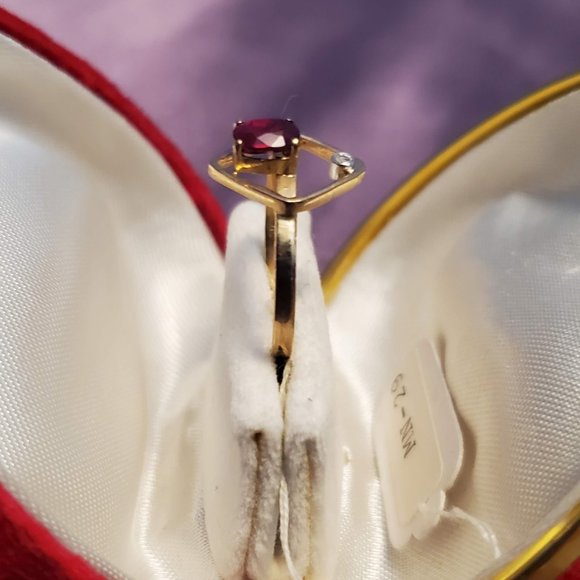 9K Gold Ring with gemstone (garnet) - Picture 9 of 13